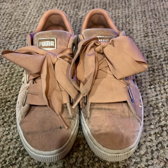 Pink Puma Embroidered ribbon Sneakers - Picture 2 of 6